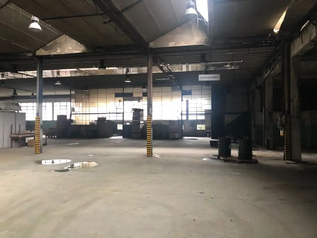 Fabrikhallen zum Verkauf in Hernani