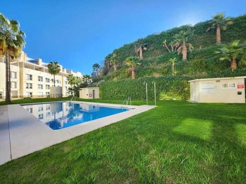 Swimming pool of Planta baja for sale in Marbella  with Air Conditioner, Terrace and Swimming Pool