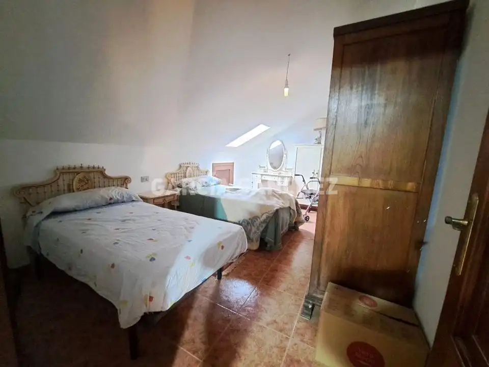 Dormitori de Casa o xalet en venda en Boiro amb Jardí privat i Traster
