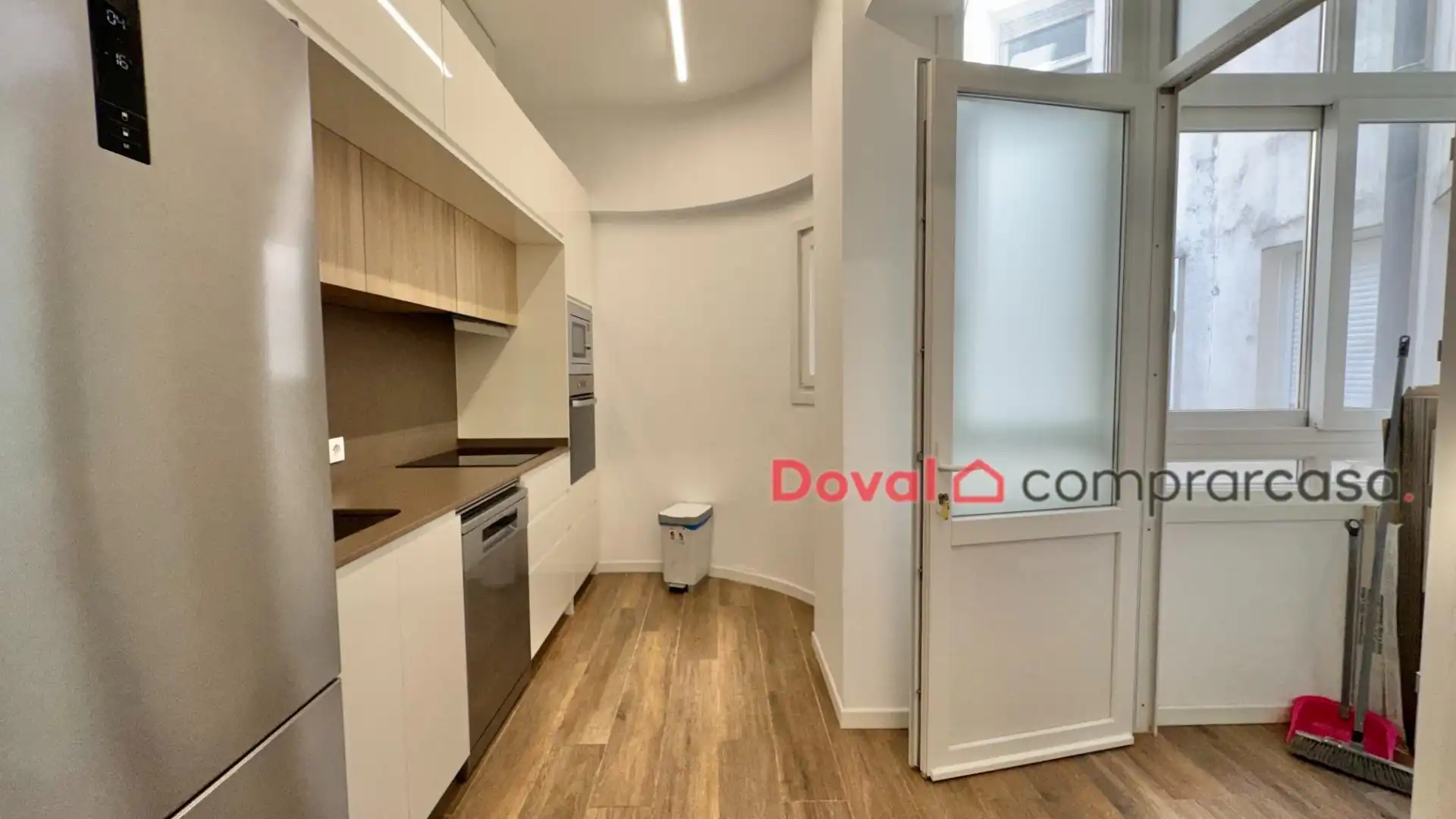 Cocina de Piso de alquiler en Vigo  con Calefacción y Amueblado