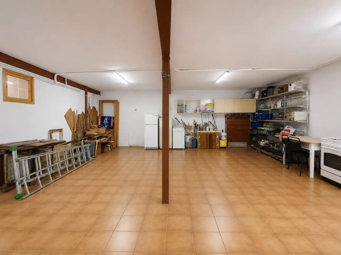 Finca rústica en venta en Valle de Losa con Jardín privado, Amueblado y Alarma