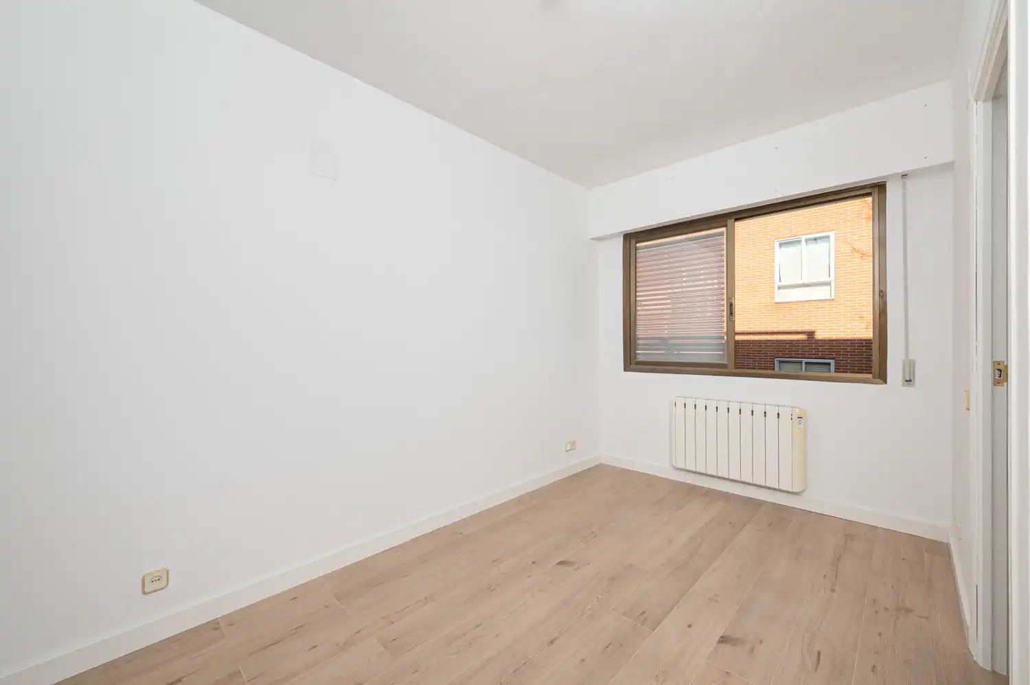 Habitación de Piso en venta en Madrid con Trastero