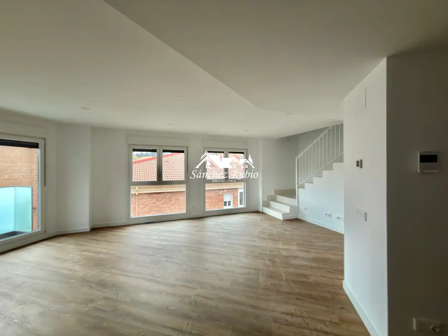 Sala d'estar de Dúplex de lloguer en Galapagar amb Aire condicionat, Calefacció i Forn