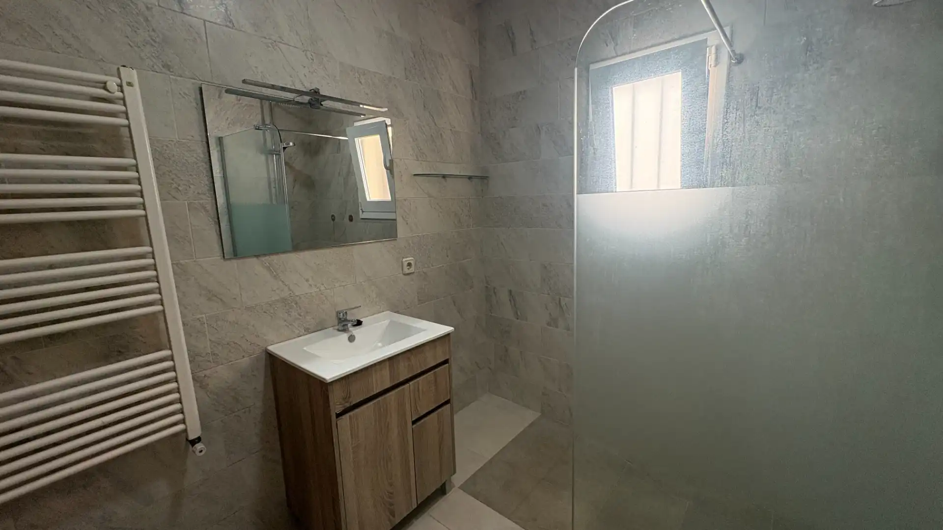 Baño de Casa o chalet de alquiler en Vallgorguina con Calefacción y Jardín privado