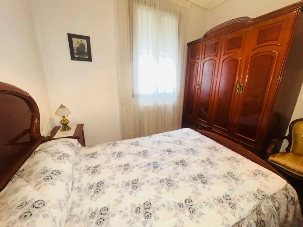 Bedroom of Houses for sale in Ourense Capital   with Heating, Terrace and Furnished