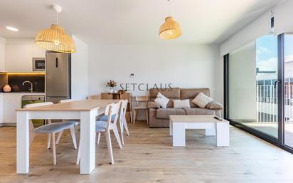 Sala d'estar de Pis en venda en Montgat amb Aire condicionat, Calefacció i Parquet
