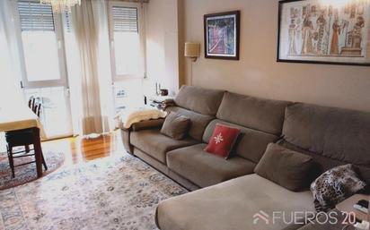 Living room of Flat for sale in Barakaldo   with Heating and Storage room