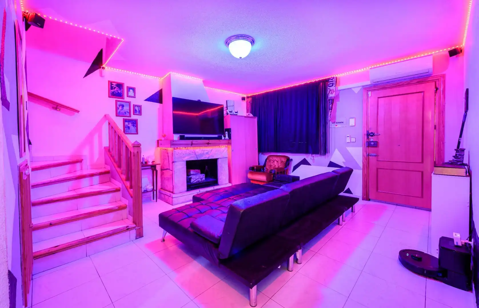 Living room of Detached homes for sale in Sacedón  with Air Conditioner and Alarm