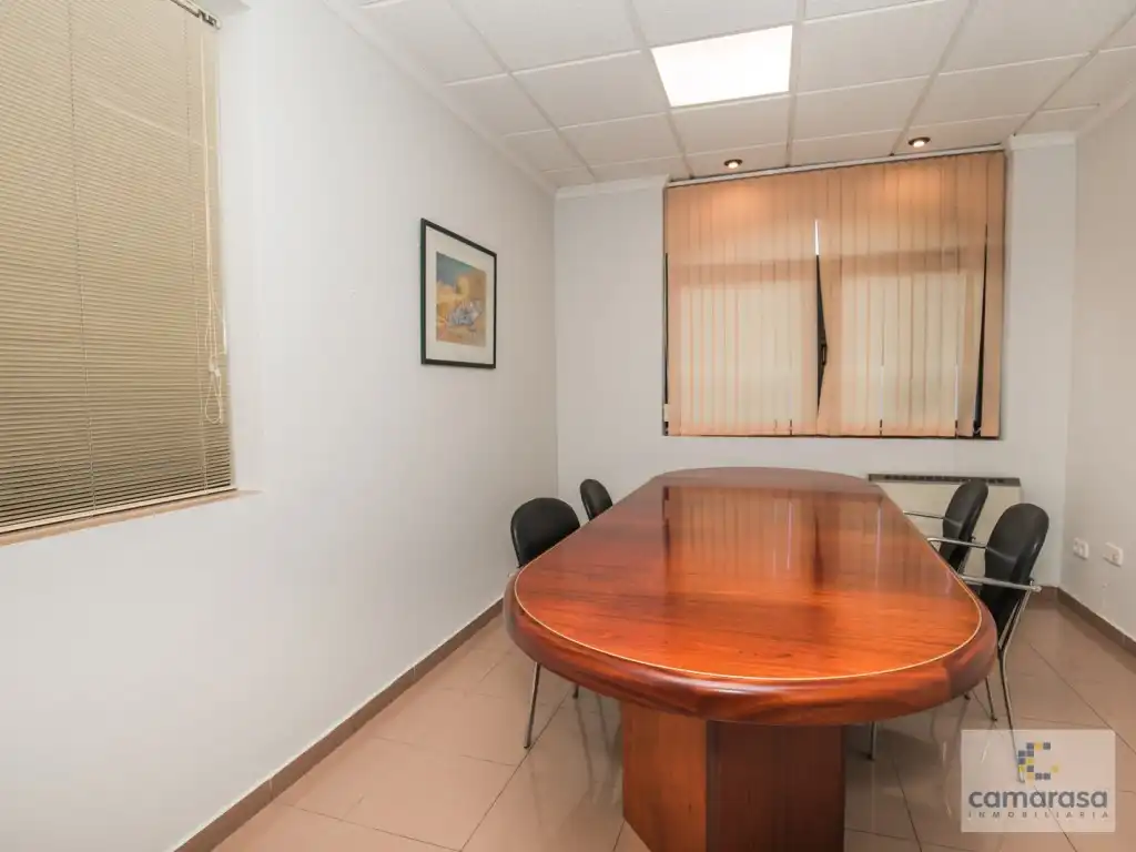 Local en venta en Ávila