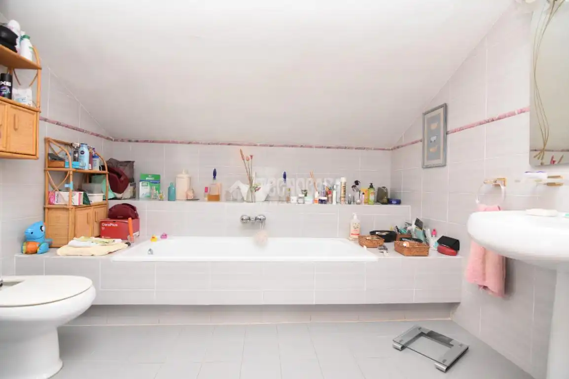 Baño de Casa o chalet en venta en Villaviciosa de Odón con Aire acondicionado, Calefacción y Jardín privado