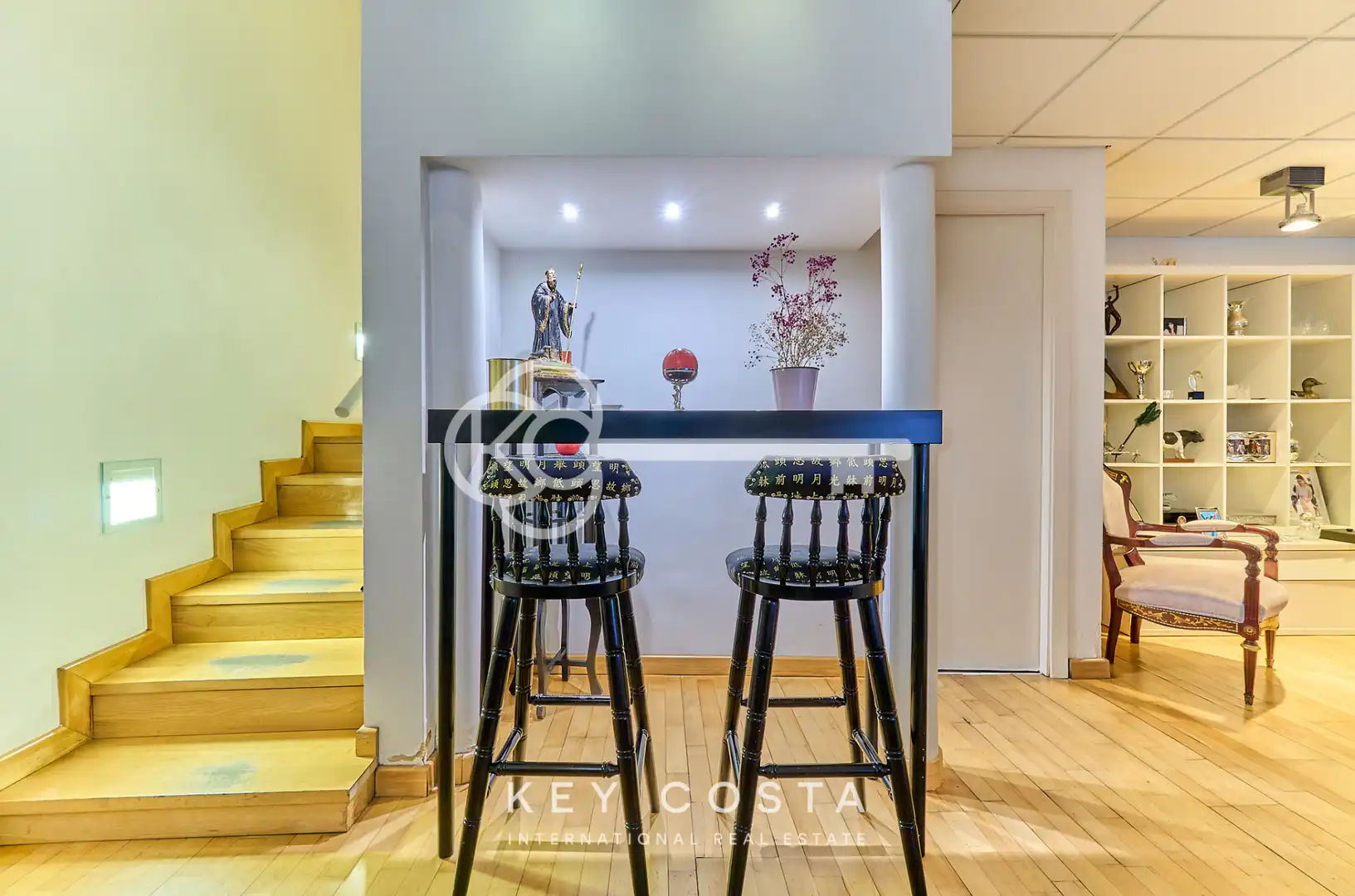 Local en venta en Alicante / Alacant con Amueblado, Alarma y Domótica