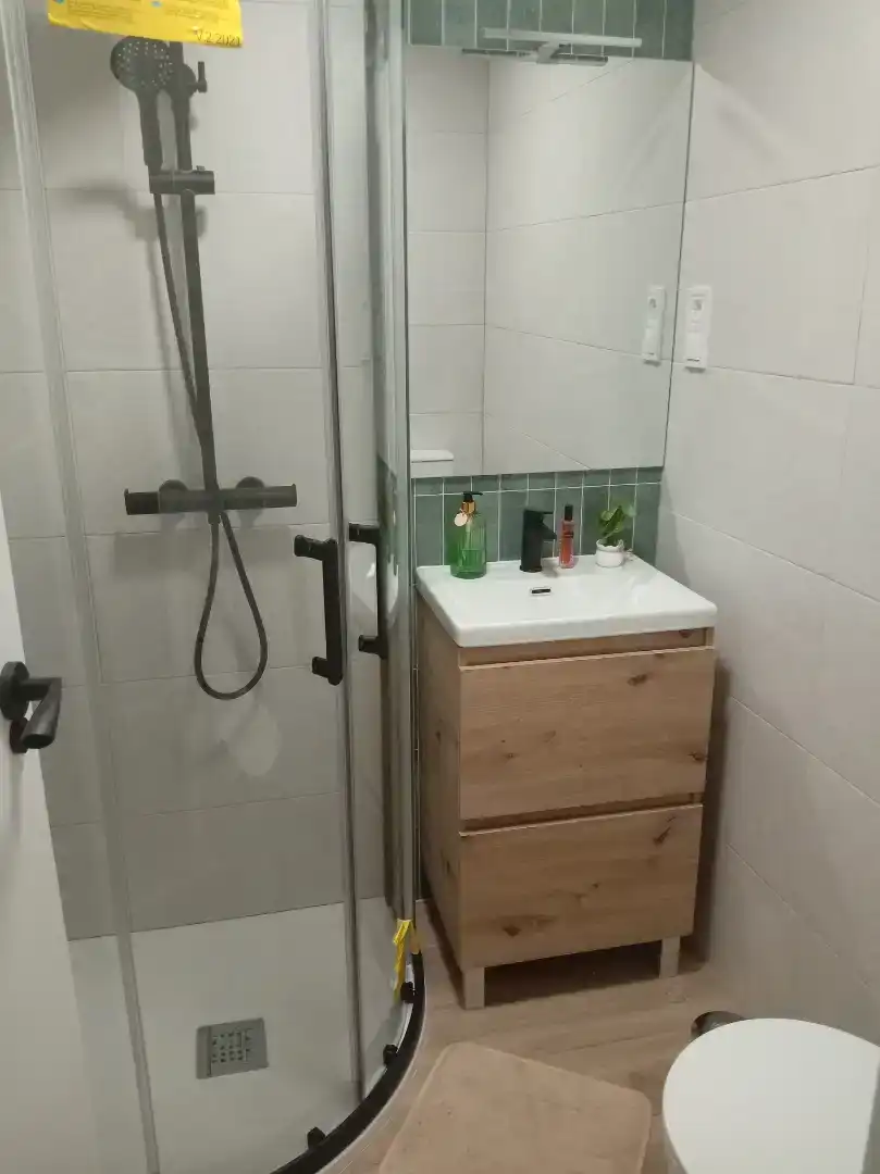 Badezimmer von Wohnung zur Miete in Coslada mit Balkon