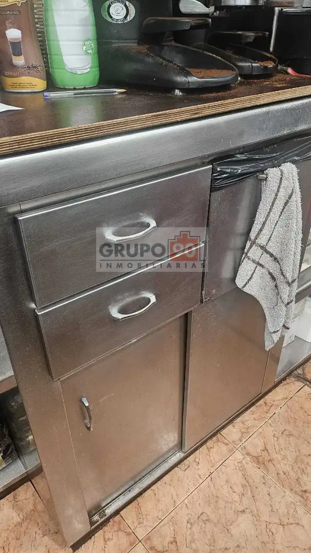 Local de alquiler en Valencia con Amueblado