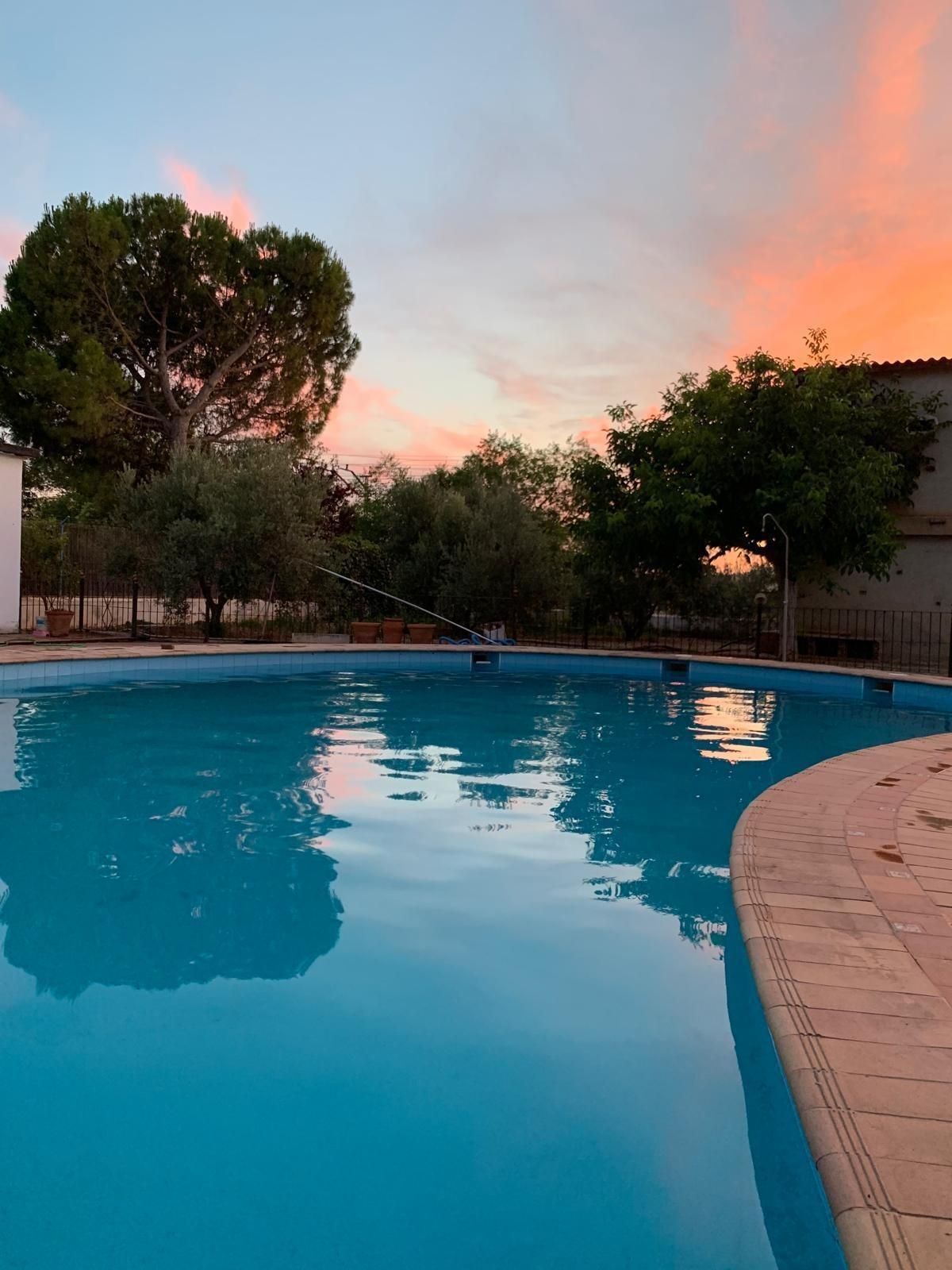 Piscina de Casa o xalet en venda en Valdepeñas amb Piscina comunitària