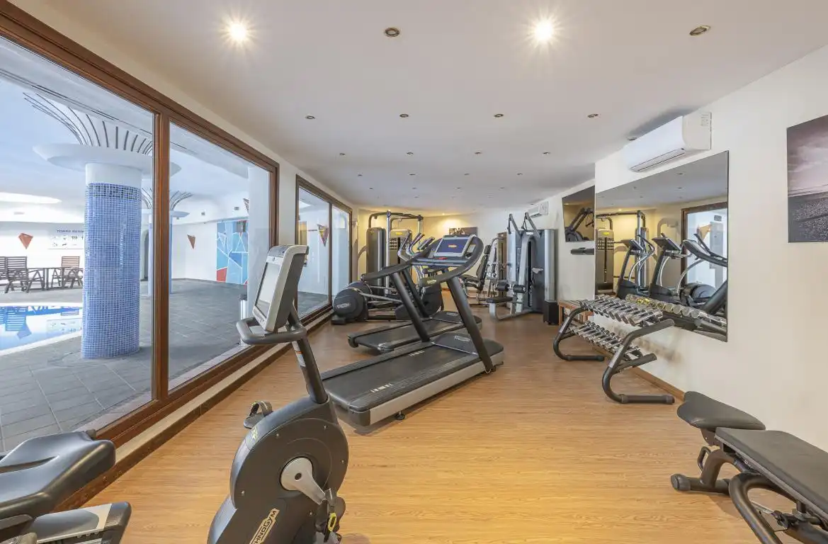 Penthouse with pool for sale in Selwo, imagen 15