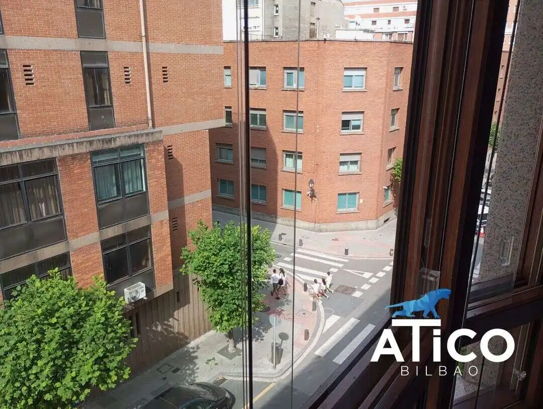 Flat with lift to rent in Gordóniz Kalea, imagen 6