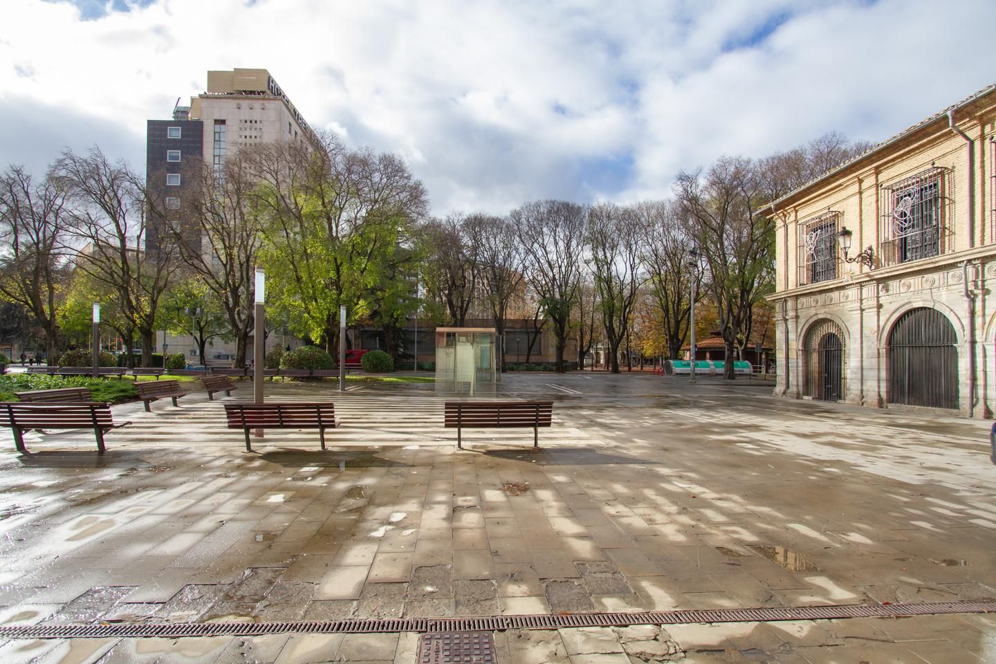 Vista exterior de Estudi en venda en  Pamplona / Iruña amb Moblat