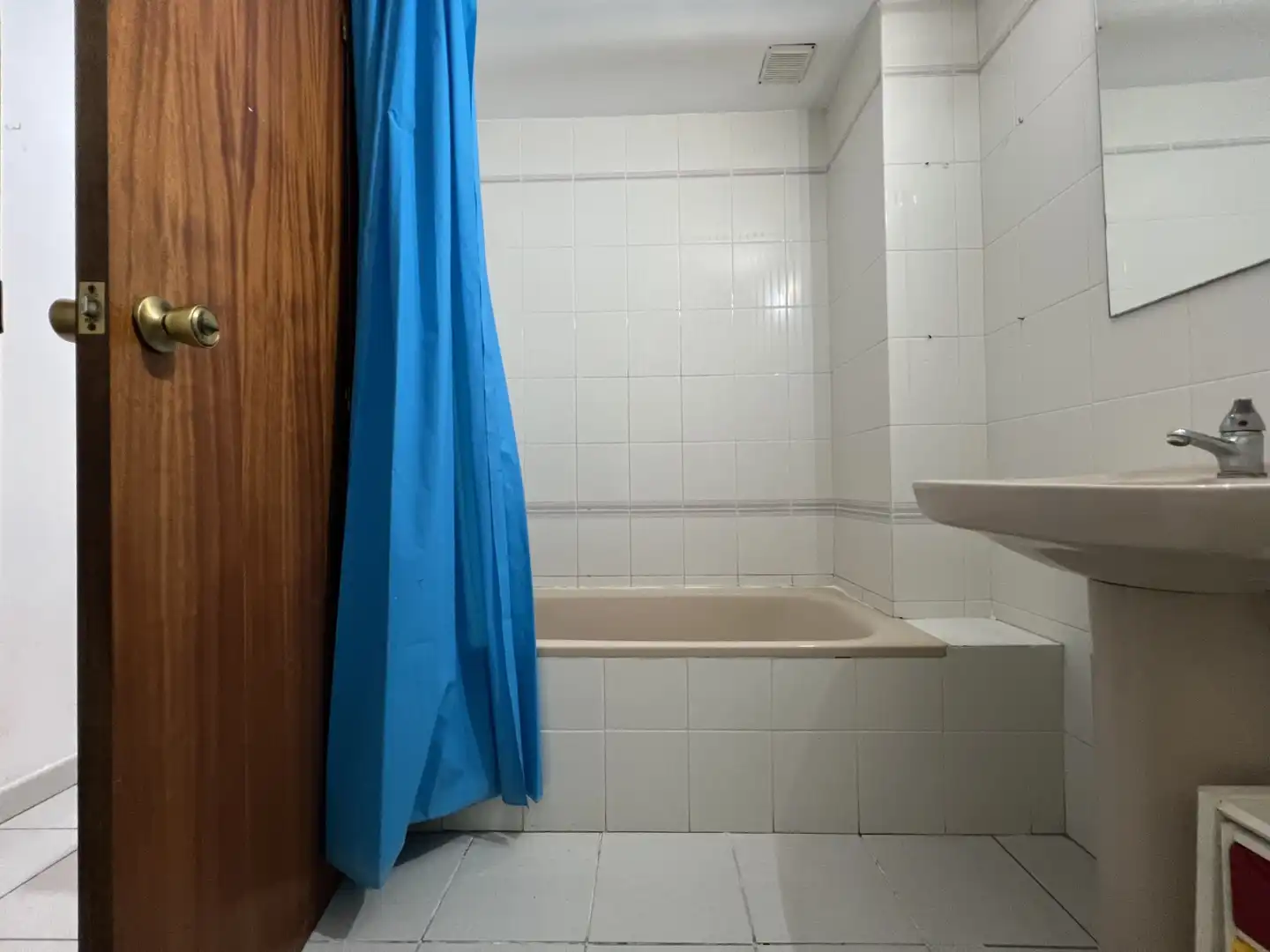 Baño de Piso en venta en Tarragona con Amueblado