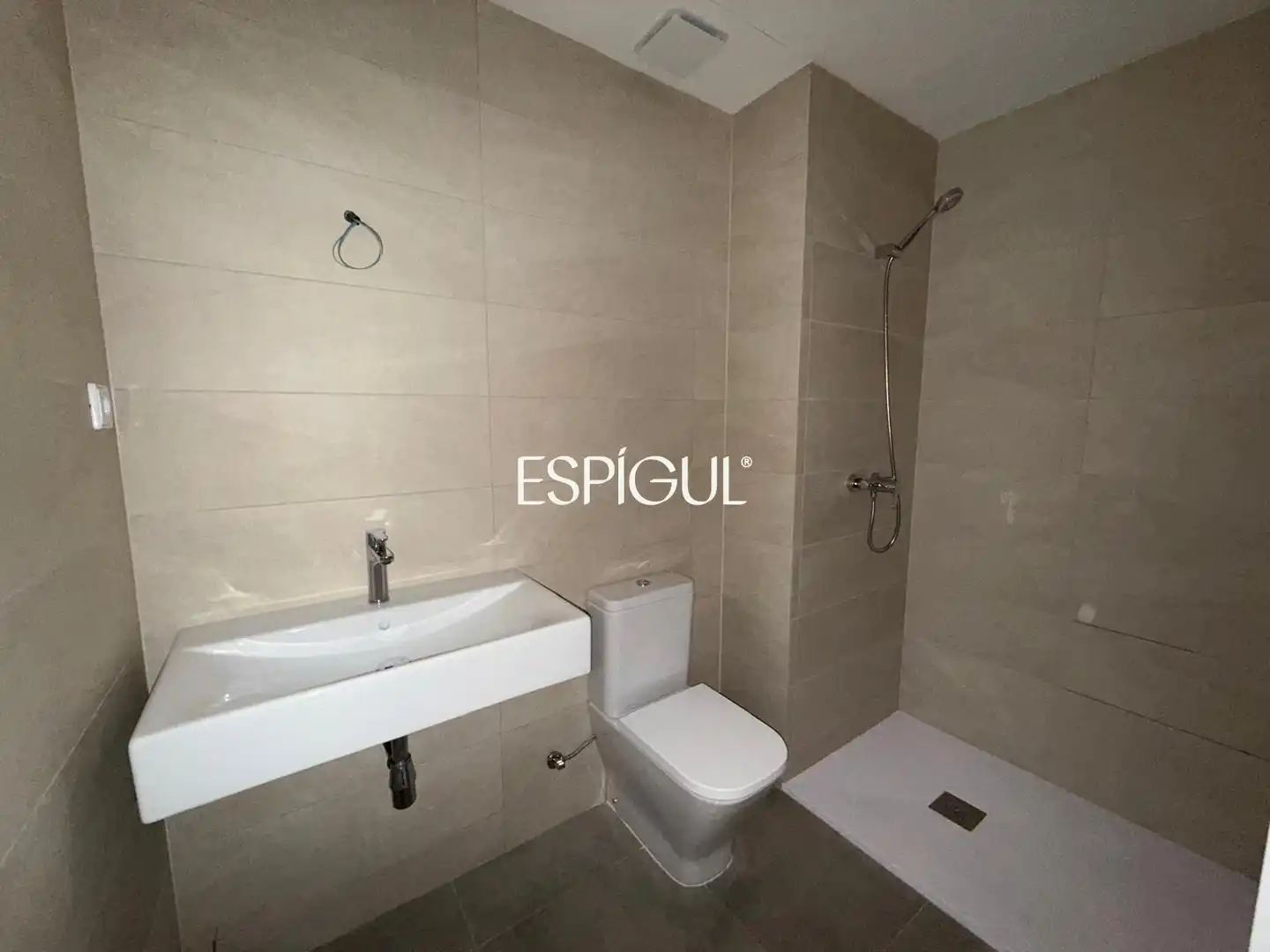 Attic for rent in Sant Narcís