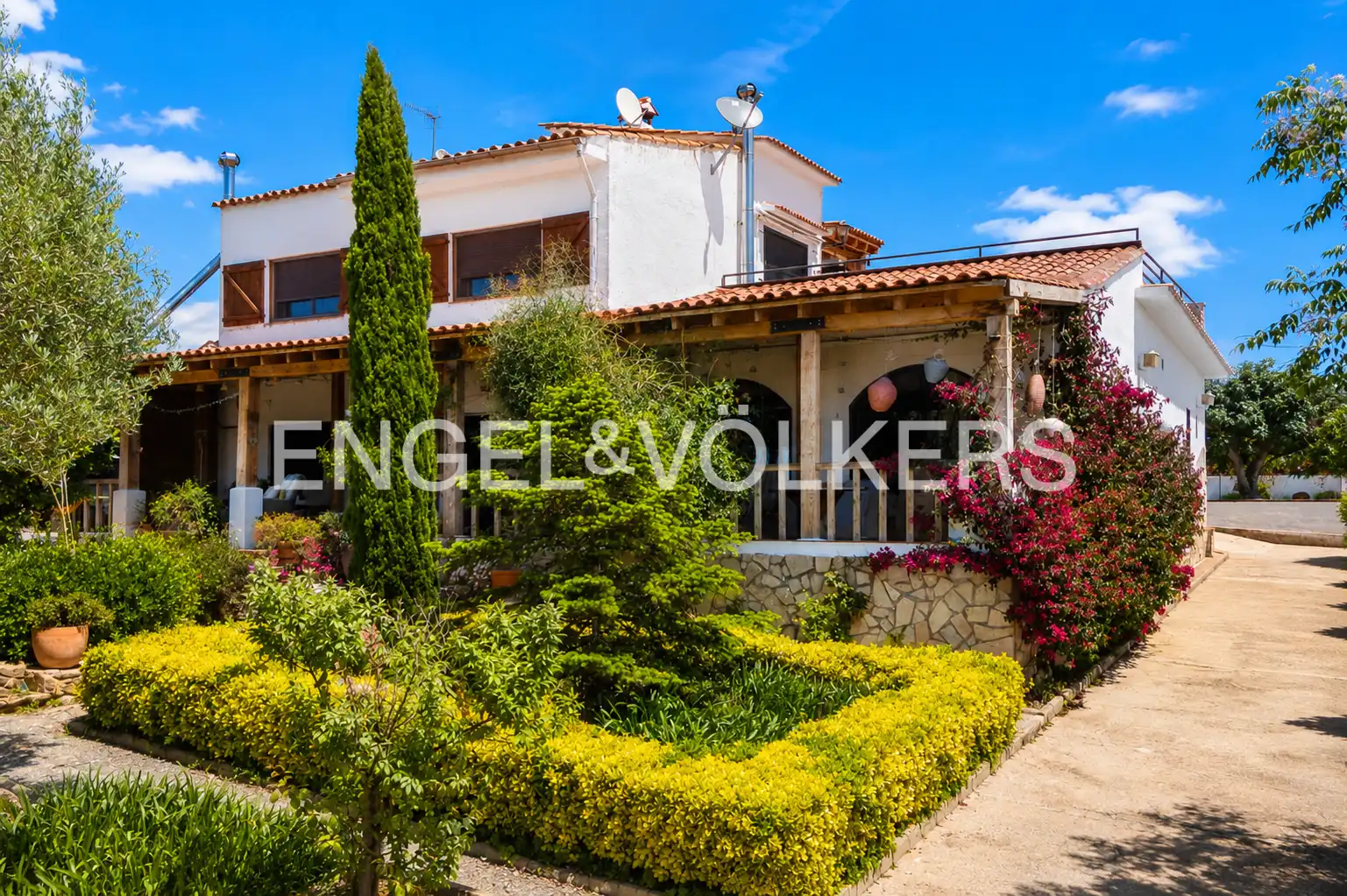 Vista exterior de Casa o xalet en venda en Tordera amb Aire condicionat, Calefacció i Jardí privat