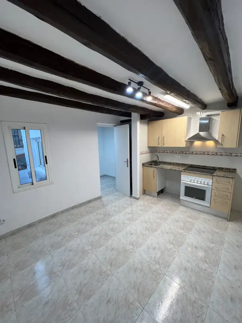Attic for rent in Carrer de Sant Antoni, Centre