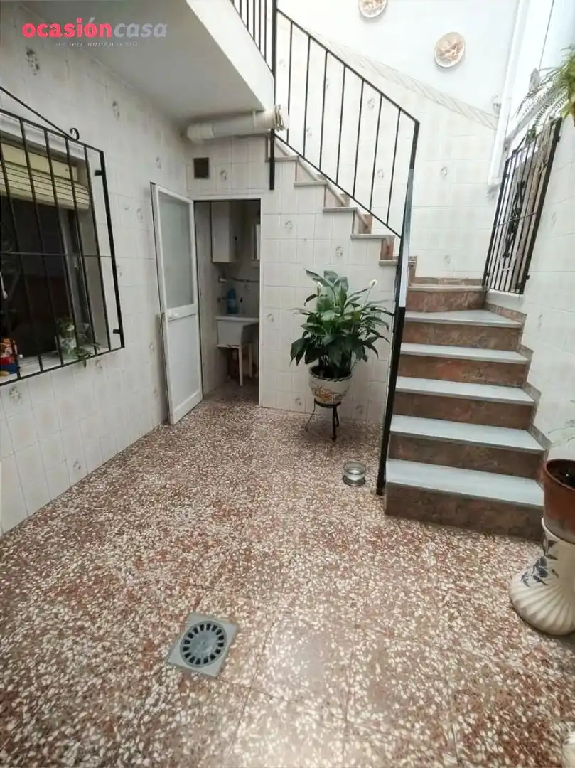 Casa adosada en venta en Poniente-Sur