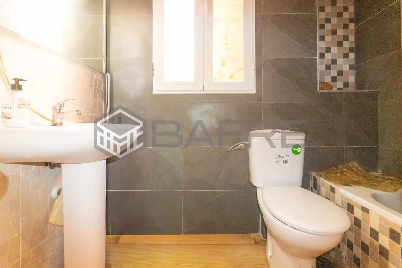 Badezimmer von Wohnung zum Verkauf in Madrid