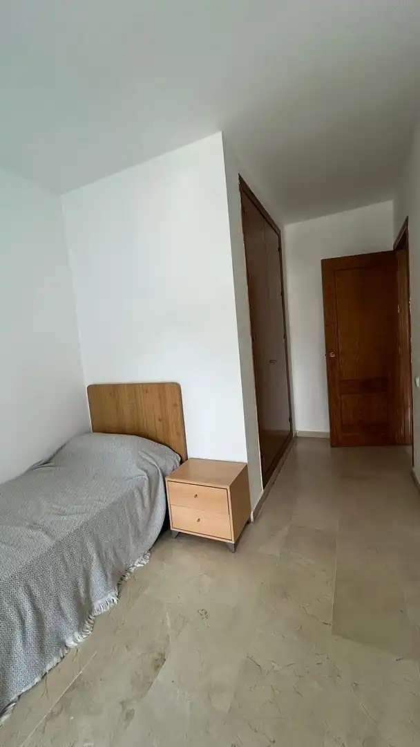 Bedroom of Flat for rent in Algeciras  with Air Conditioner, Furnished and Pets allowed