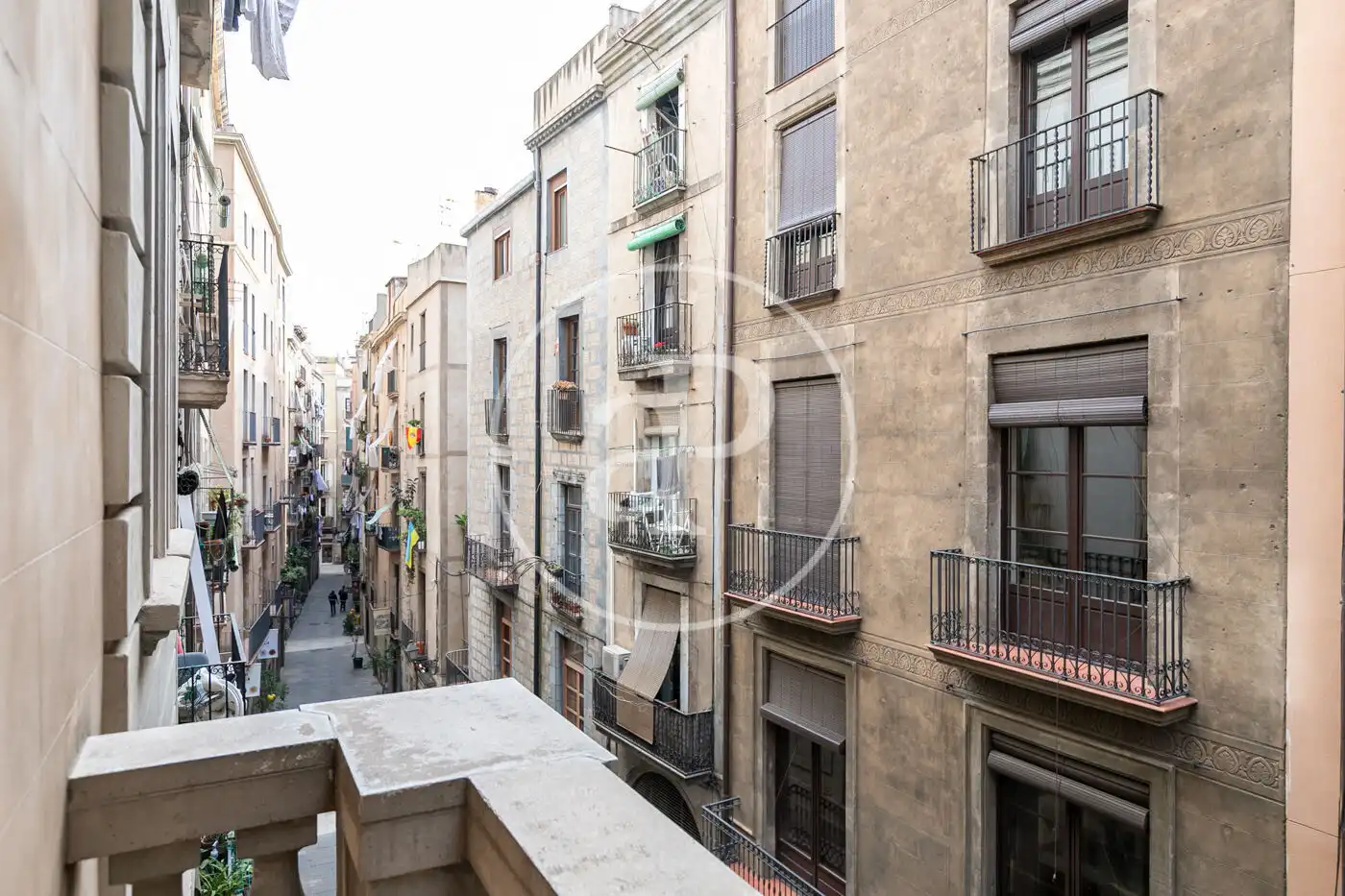 Außenansicht von Wohnung zum Verkauf in Barcelona mit Klimaanlage, Heizung und Möbliert