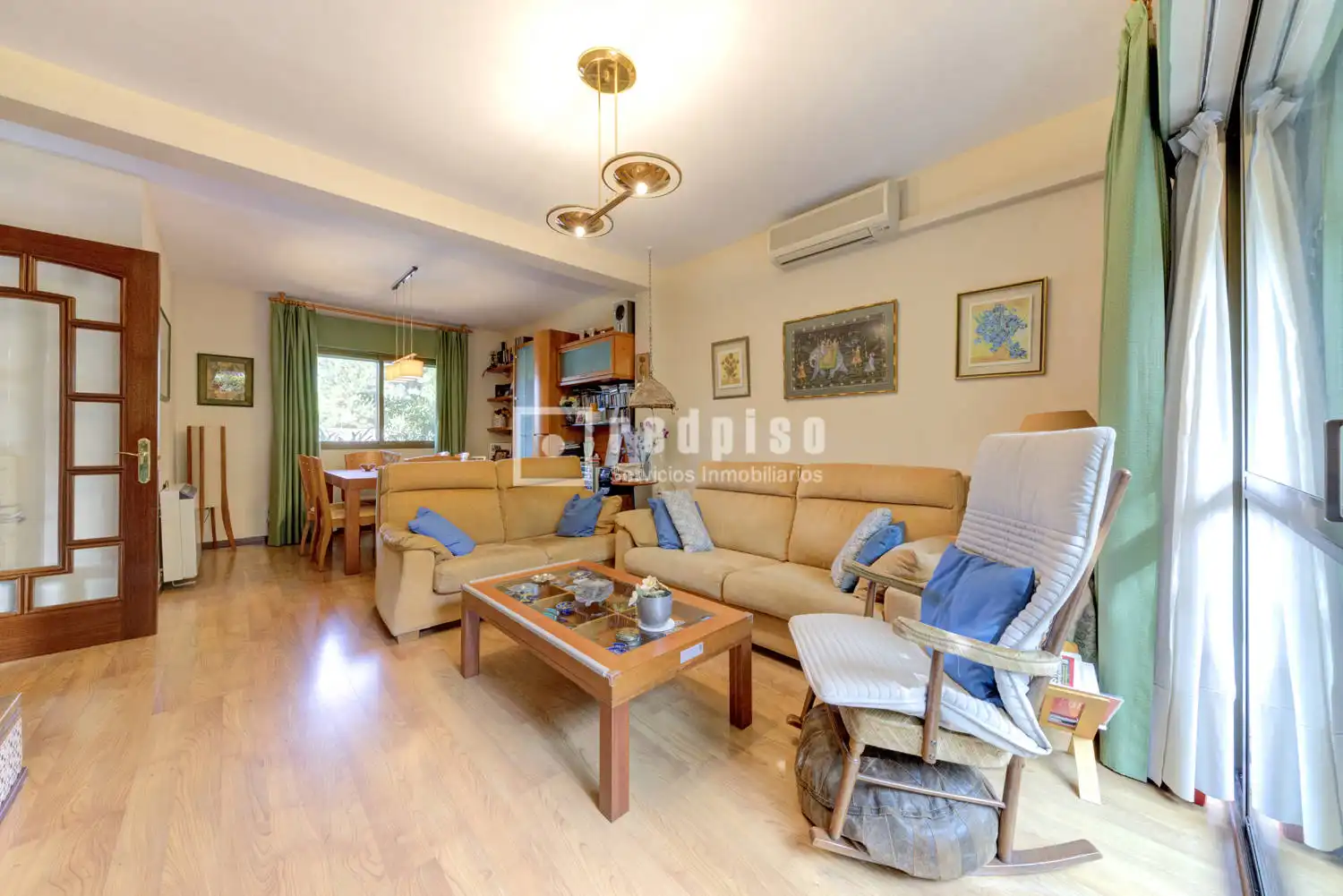 Living room of Houses for sale in Pozuelo de Alarcón  with Air Conditioner, Heating and Private garden