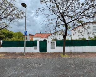 Exterior view of House or chalet for sale in  Madrid Capital  with Private garden, Storage room and Furnished