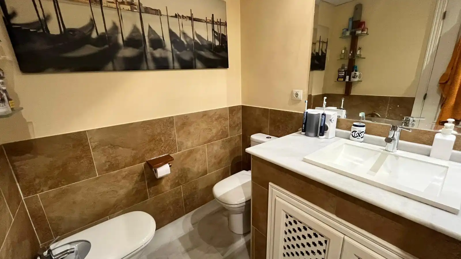 Baño de Piso en venta en Sevilla con Aire acondicionado, Calefacción y Terraza