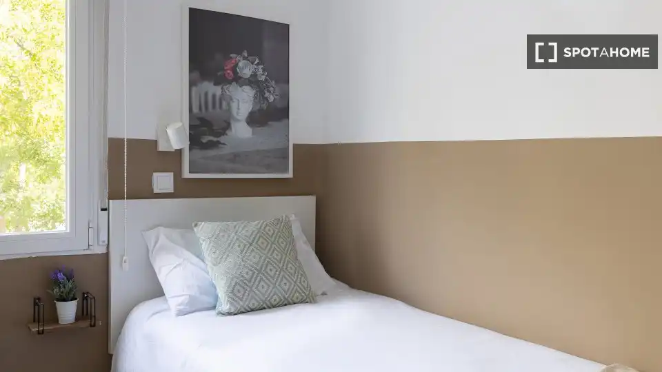 Habitación de Piso de alquiler en Getafe con Aire acondicionado, Calefacción y Amueblado