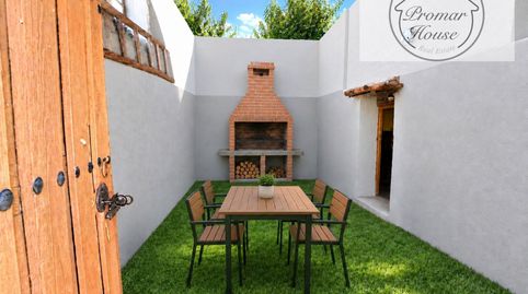 Chalet en venta en Villaflor, 2 dormitorios.