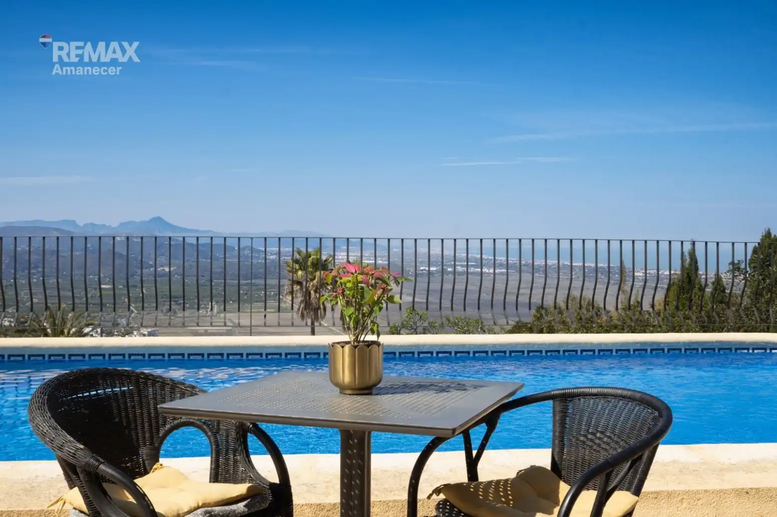 Terrassa de Casa o xalet en venda en El Ràfol d'Almúnia amb Aire condicionat, Jardí privat i Terrassa