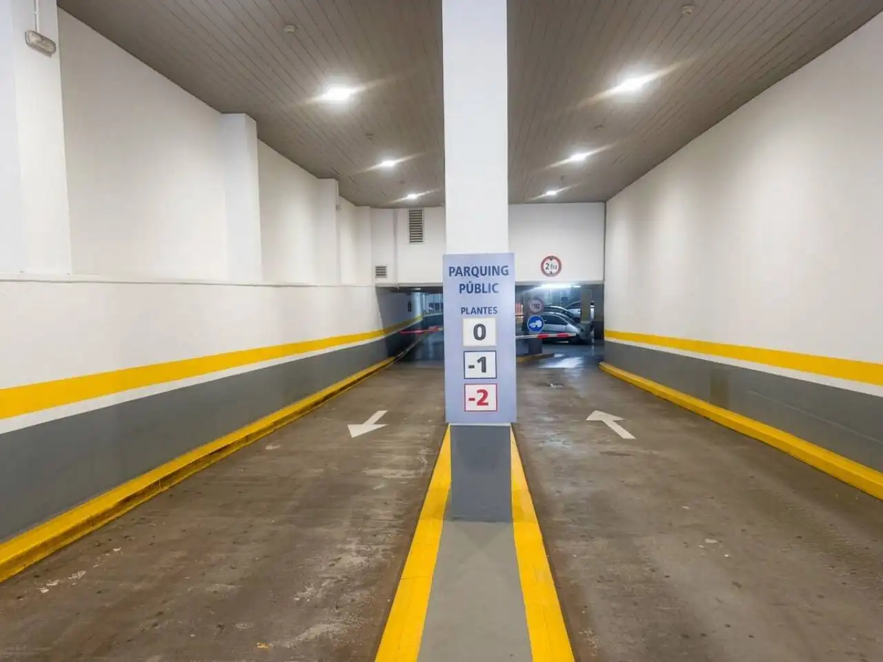 Parkplatz von Garage zum Verkauf in Manresa mit Alarm