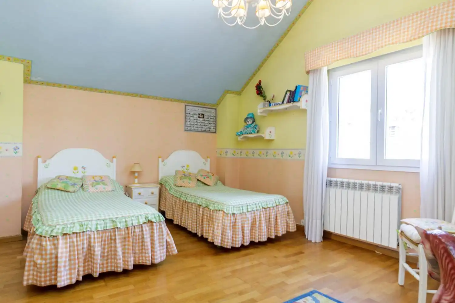 Bedroom of Detached homes for sale in Zaragoza  with Heating, Private garden and Terrace