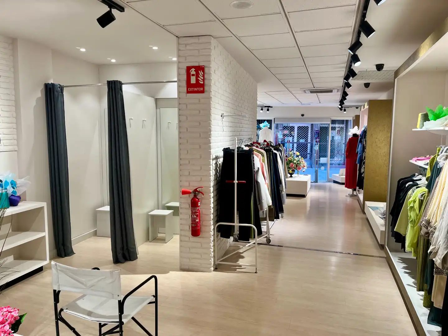 Locale commerciale in affitto a Berga, imagen 4