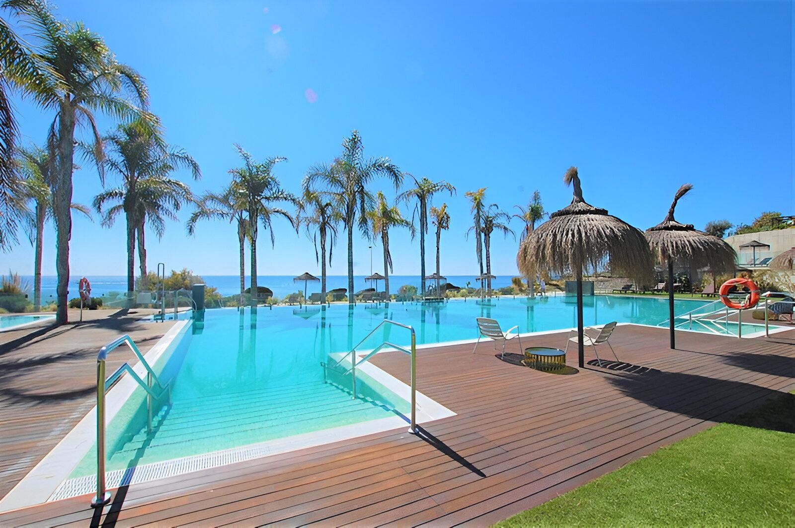 Piscina de Apartament en venda en Mijas amb Aire condicionat, Terrassa i Piscina