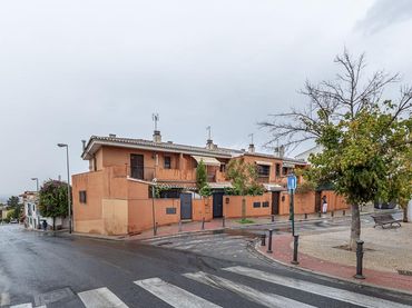Reihenhaus zur Miete in Callejón Aynadamar 5