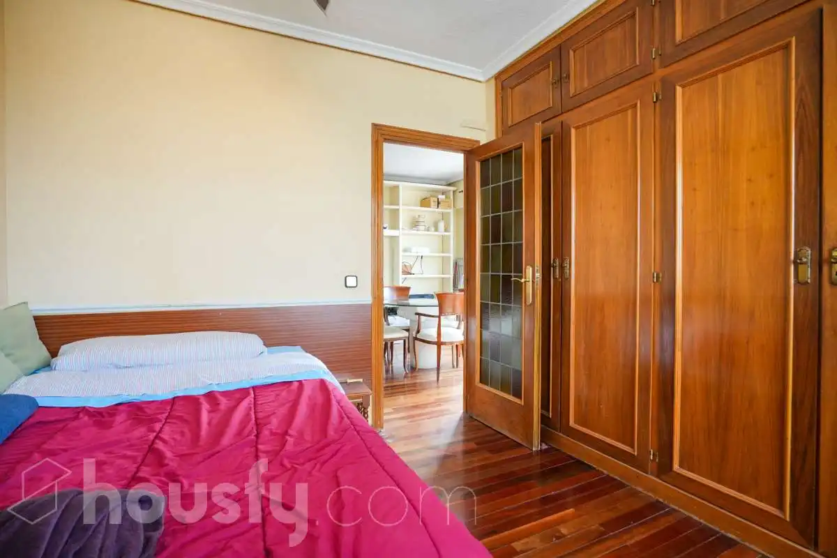 Flat for sale in Calle Santiago Rusiñol, Ciudad Universitaria
