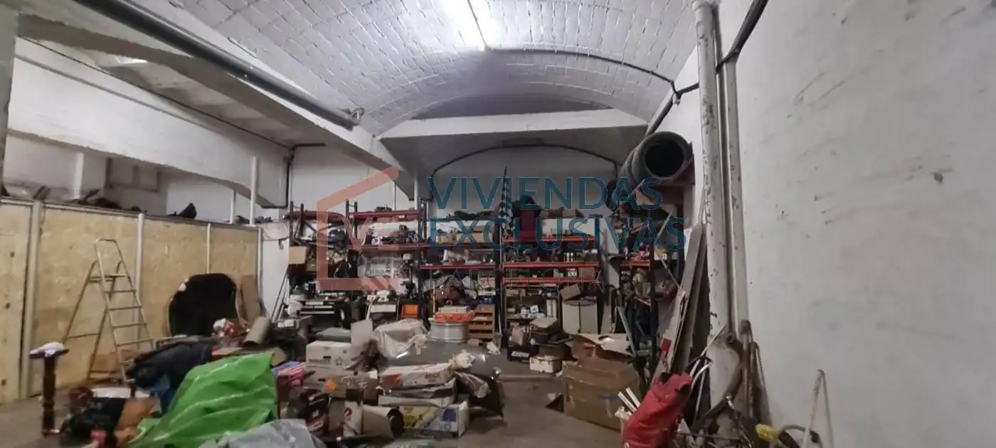 Local comercial en venta en Carrer de Llançà, imagen 15