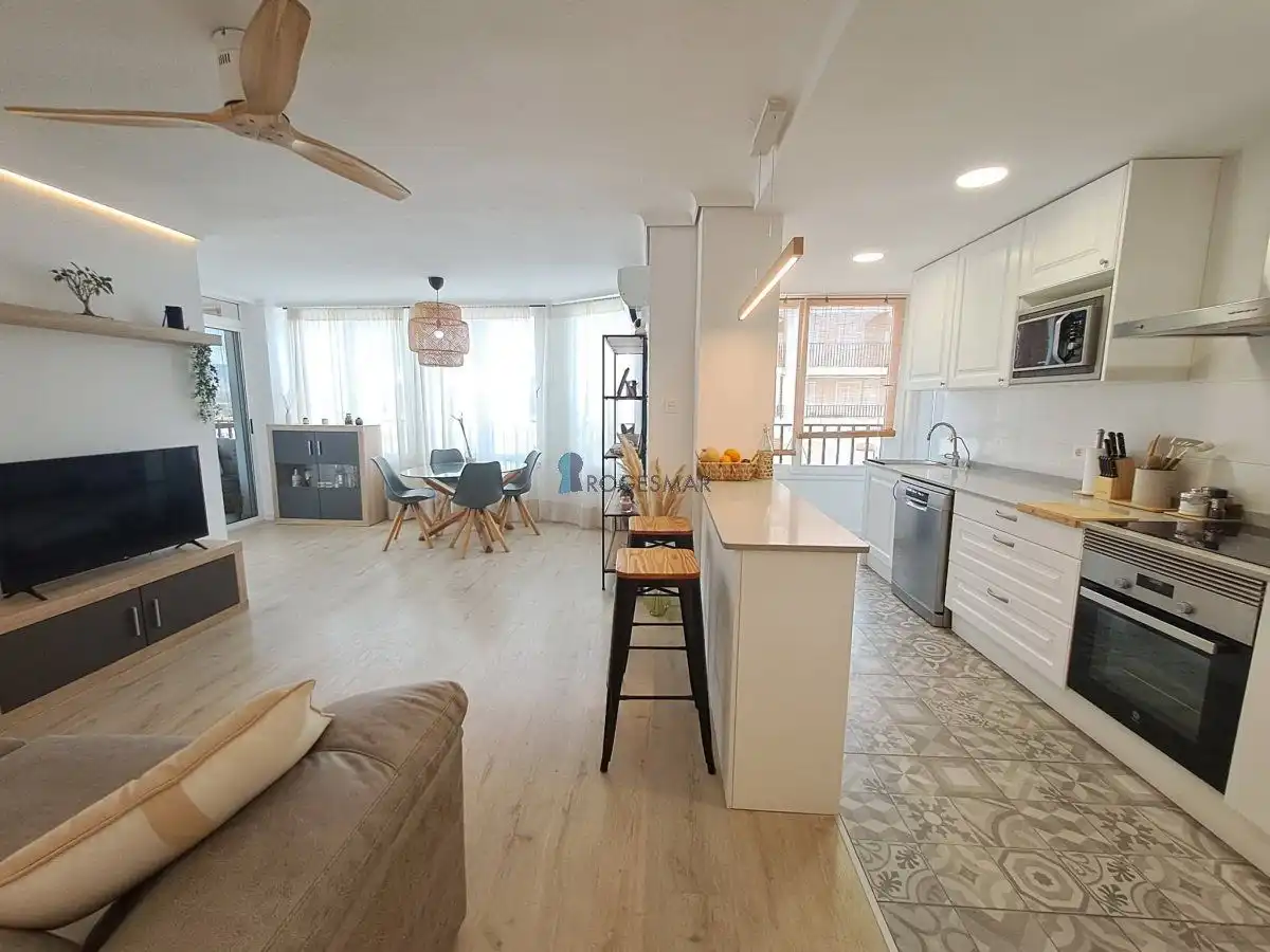 Cuina de Apartament en venda en Benicasim / Benicàssim amb Piscina comunitària