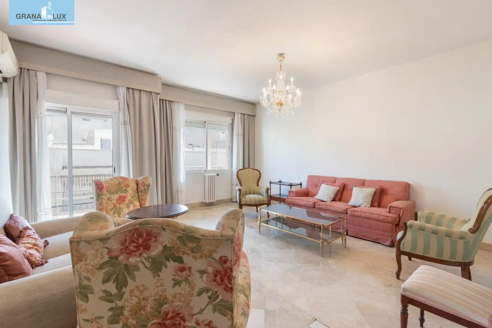 Sala de estar de Piso en venta en  Granada Capital con Terraza y Trastero