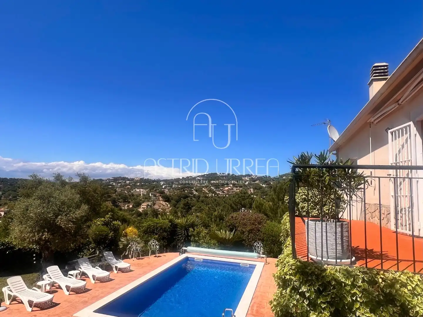 Casa amb piscina en venda a Carrer Òrbita 3, imagen 15