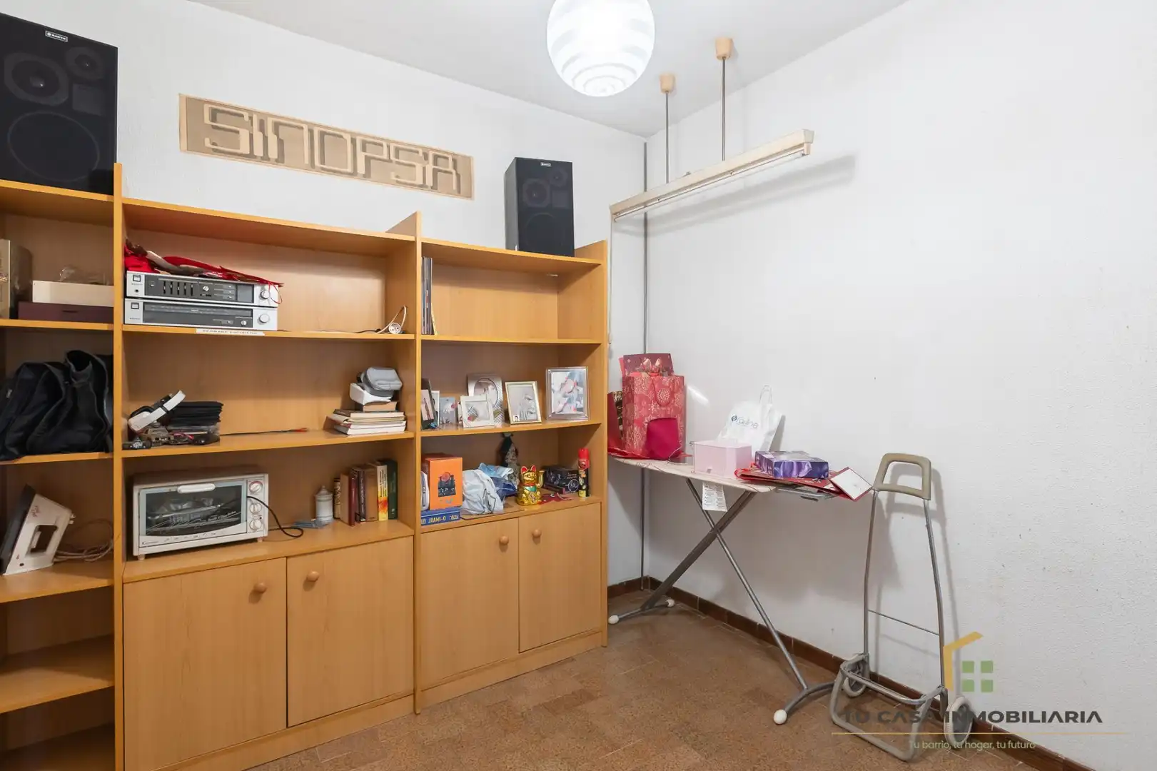 Schlafzimmer von Wohnung zum Verkauf in Badalona mit Klimaanlage