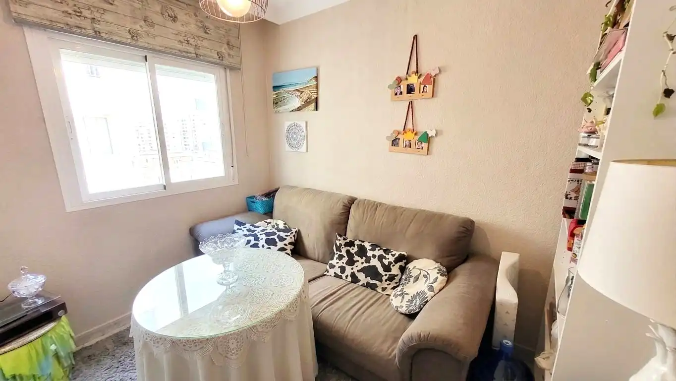 Sala de estar de Piso en venta en Rincón de la Victoria con Aire acondicionado, Trastero y Amueblado