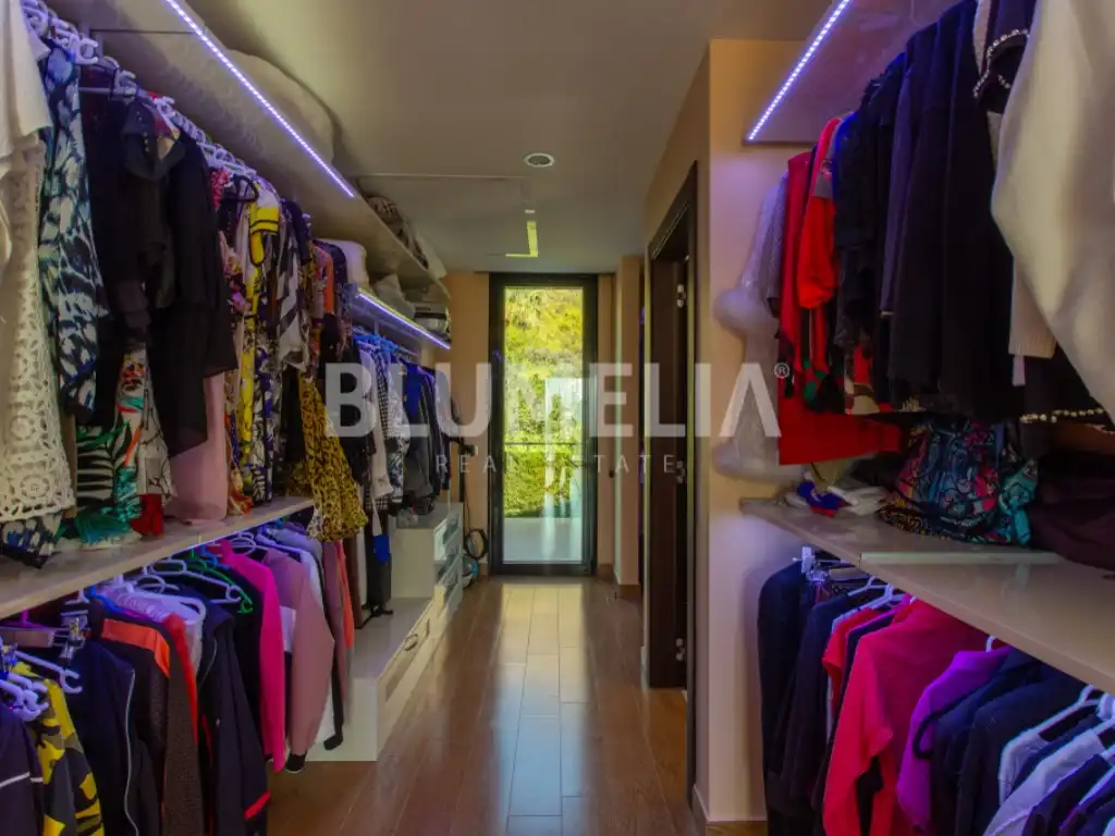 Houses for sale in Calle Tejo, Montgó - Ermita