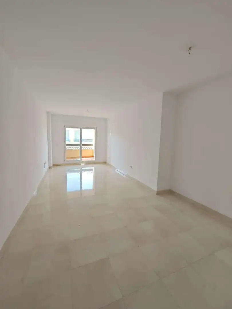 Sala d'estar de Pis en venda en Vélez-Málaga amb Piscina