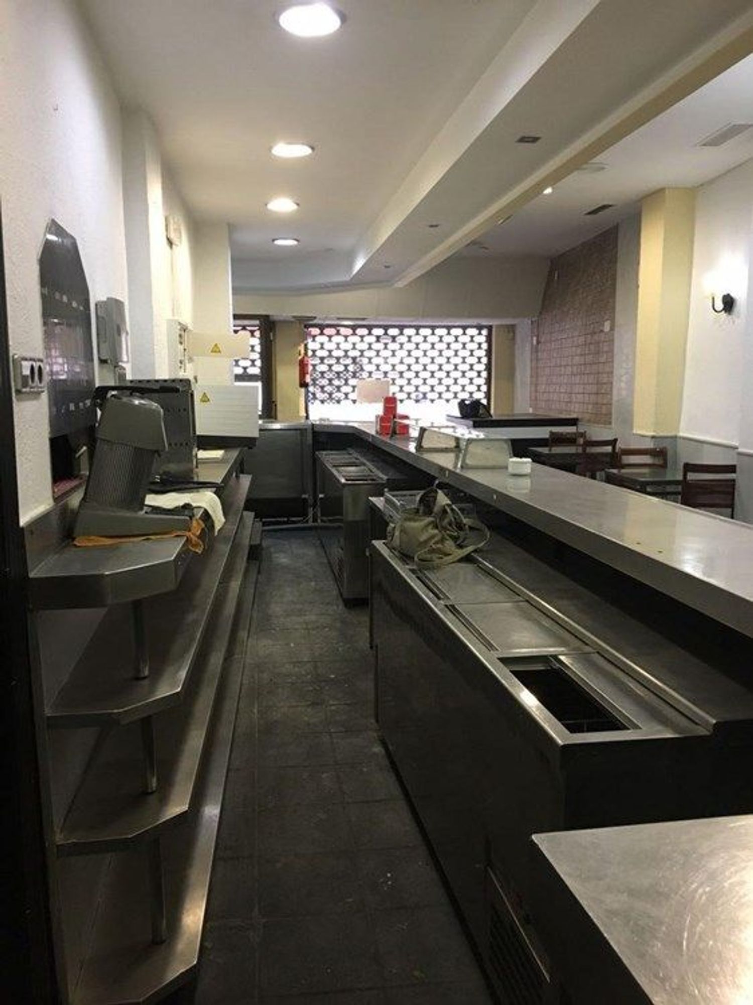 Local de alquiler en San Bartolomé - Millán de Priego